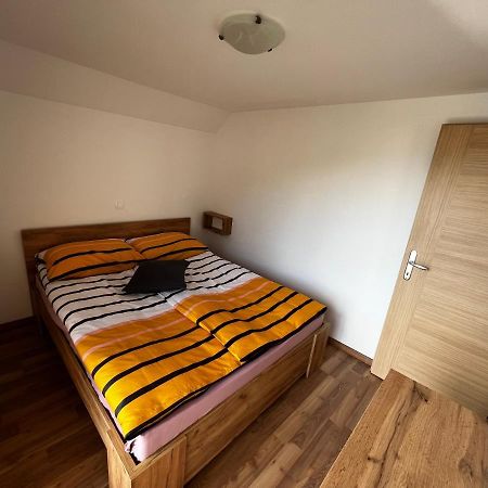 Apartma Ela Zgornje Gorje Bagian luar foto